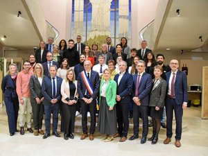 À Rodez, pour son installation à la tête de la ville, Stéphane Mazars pose ses jalons et se veut garant "de la concorde"