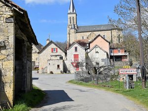 Affaire des disparus de l'Aveyron : une cagnotte Leetchi lancée pour soutenir Elio et la famille Cavalié, "frappés par l'impensable"