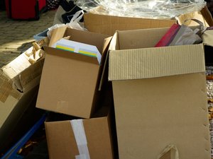 Il revendait du miel "érectile" sur internet, les douaniers remontent jusqu'à lui en suivant le colis postal de 15 000 doses de faux produits aphrodisiaques