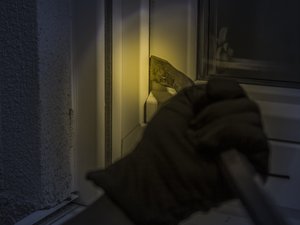 "Plusieurs vols par effraction" signalés autour de Rodez : la gendarmerie appelle les Aveyronnais à la vigilance face aux cambriolages