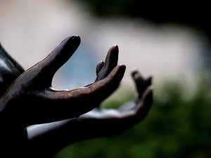 INFO CENTRE PRESSE. L'incroyable escroquerie subie par un retraité aveyronnais : 750 000 ¬ envolés dans de fausses oeuvres d'art