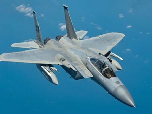 Guerre au Moyen-Orient : un avion américain abattu en Iran, qui a gagné la bataille pour récupérer l'équipage ?