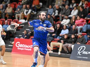Handball : "Si on gagne, ça ne sera pas fait mathématiquement, mais quasiment", avance l'entraîneur adjoint de Rodez-Onet Hugo Silva
