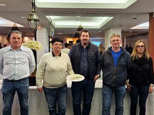 "Mon attachement à ce fromage unique qu'est le Roquefort" : Vanessa Barthelemy élue à la présidence de l'association des producteurs de lait de brebis