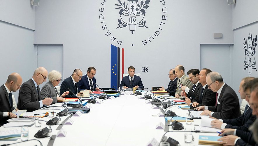 International balances command us to go faster and stronger: the government wants to inject an additional