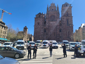 Financement de l'urgence hospitalière : les ambulanciers de l'Aveyron se mobilisent à Rodez pour réclamer à l'État une aide d'urgence