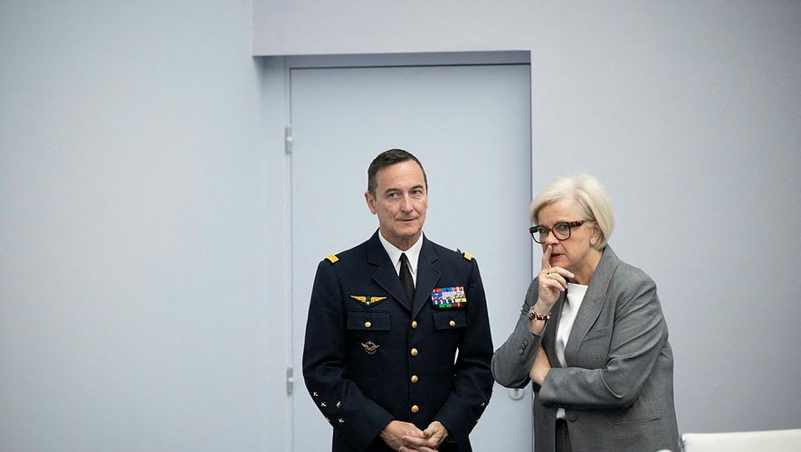 1.9 million soldiers and 7,000 tanks in 2030: open war with Russia top concern of French Chief of Staff of the Armed Forces.