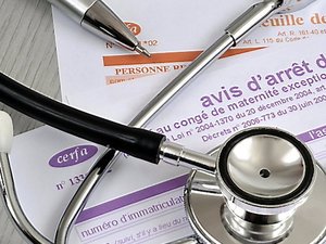 Plus de 9 millions d'arrêts maladie par an : que propose le gouvernement aux entreprises pour réduire l'absentéisme ?