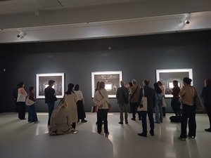 Musée Soulages : l'exposition du photographe japonais Sugimoto, une rencontre inévitable avec le maître de l'outrenoir
