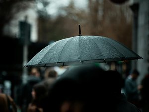 CARTES. Dégringolade des températures, vigilance jaune neige et verglas, la pluie partout : la météo du dimanche en Occitanie