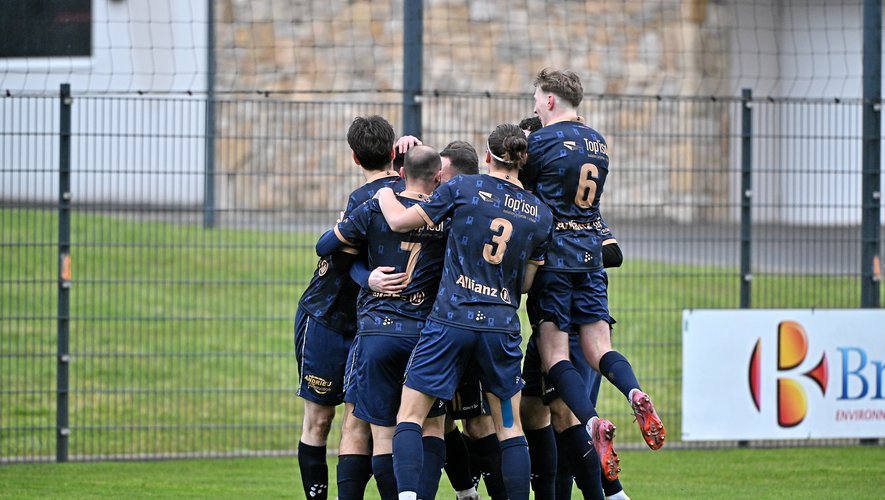 كرة القدم: Onet يضفي الطابع الرسمي على صيانتها!