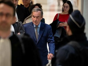 "Un choix purement économique, ahurissant de cynisme" : l'ancien PDG de Lafarge condamné à 6 ans de prison pour financement du terrorisme en Syrie