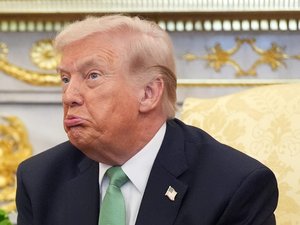 Guerre au Moyen-Orient : après avoir réclamé la réouverture du détroit d'Ormuz, Donald Trump met en place son propre blocus, le cours du pétrole repart à la hausse