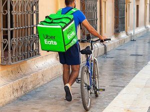 Après Rodez, Millau et Villefranche, l'application UberEats arrive dans une quatrième ville de l'Aveyron