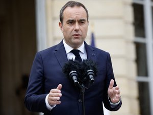 1er mai : les salariés des boulangeries et des fleuristes pourront travailler, annonce Sébastien Lecornu