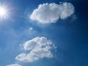 "Des valeurs dignes d'un début d'été" : les 30 °C vont être dépassés dès mardi, le beau temps s'installe jusqu'à la semaine prochaine