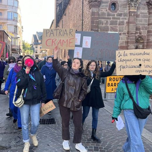 Penser  toutes ces femmes qui ont peur au quotidien" : aprs le double  fminicide au Portugal, une marche blanche contre les violences, organise  par le collectif A nous toutes 12 - centrepresseaveyron.fr
