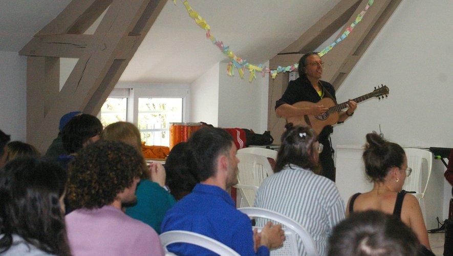 Cransac. La música se invita al IME de Oeste.