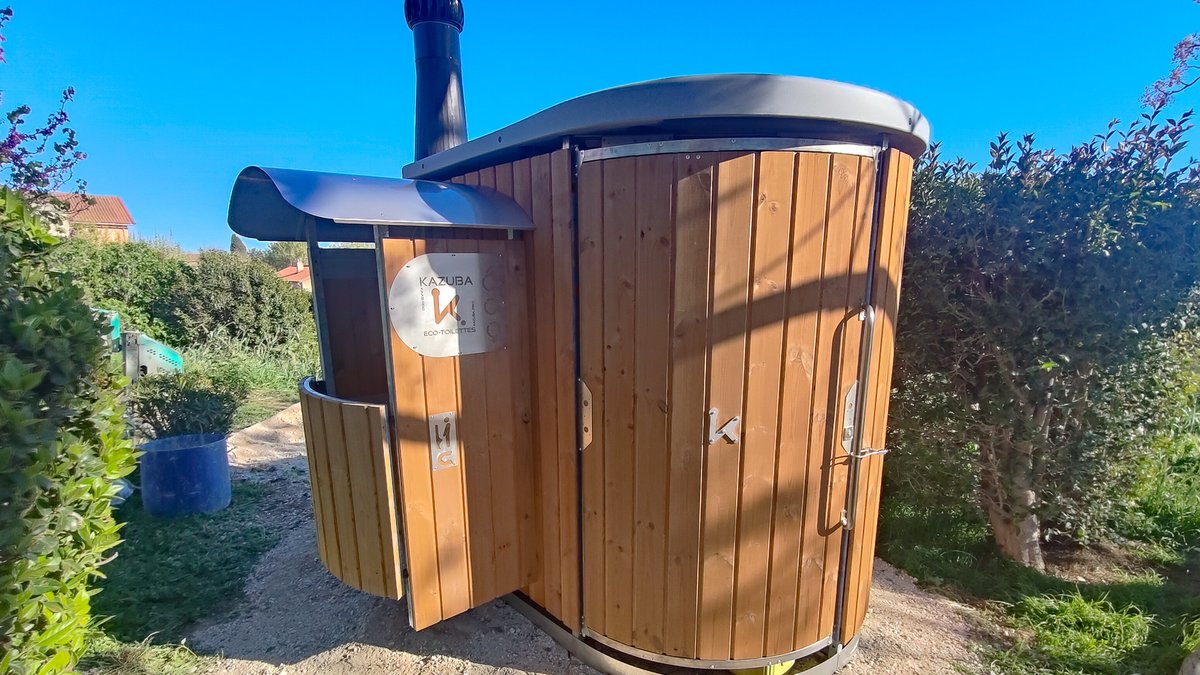 Tout s’évapore : comment fonctionnent les nouvelles toilettes de cette aire aveyronnaise de l’autoroute A75 ?