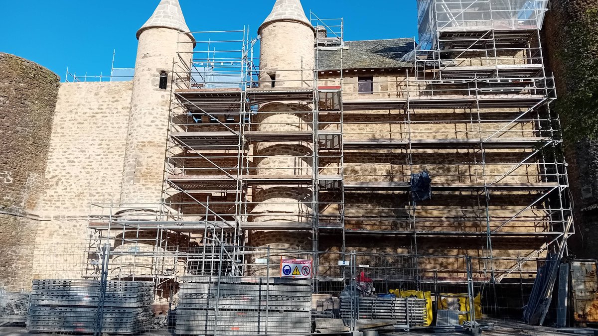 "Un chantier structurant de l'année à venir" : avec la Fondation du Patrimoine, le château d’Onet retrouve progressivement des "couleurs"