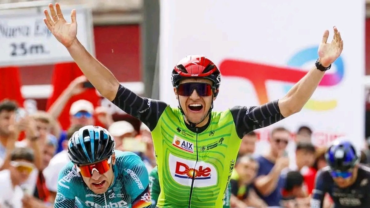 Cyclisme : "J'étais dans l'optique de tenter ma chance tous les jours", l'Aveyronnais Gabriel Layrac, 19 ans, revient sur sa victoire d'étape au tour des Asturies