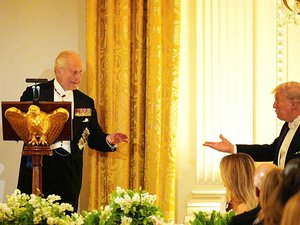 Sans les Britanniques, "vous parleriez français", rappelle le roi Charles III à Donald Trump