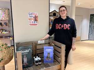 "C'est un acte qui marque toujours l'animal" : dans cette commune de l'Aveyron, commerces et associations se mobilisent contre l'abandon des animaux