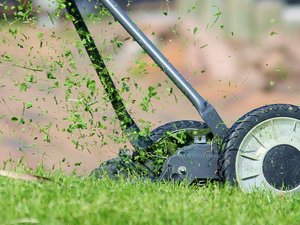 Jardinage, travaux, bricolage : ce que la loi vous autorise à faire ou non en semaine, le week-end et les jours fériés
