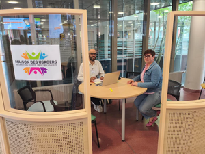"Un nouvel espace d'accueil, de dialogue et d'information" : l'hôpital de Rodez et les associations solidaires, main dans la main, pour faire vivre la Maison des usagers qui a ouvert ses portes
