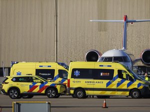 Hantavirus : une hôtesse de l'air hospitalisée à Amsterdam après un contact avec une patiente décédée, le MV Hondius en route vers les Canaries... Le point sur la situation
