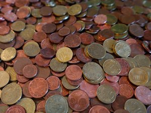 Son rituel finit par lui porter chance, un habitué des jeux de grattage rafle un demi-million d'euros après avoir acheté un ticket à 5 ¬