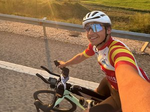 "Physiquement, j'étais bien !" : 1 300 kilomètres à vélo en autonomie et sans assistance, la folle traversée de l'Espagne de Maxime en quatre jours sur la Desertus Bikus