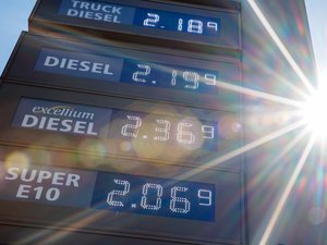 Pendant que le prix du carburant explose, ce géant pétrolier saoudien annonce une hausse de 25,5 % de son bénéfice net, TotalEnergies n'est pas en reste