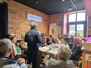 "Une gare, c'est curieux pour parler des Nuits des burons" : embarquement immédiat dans les festivités sur l'Aubrac