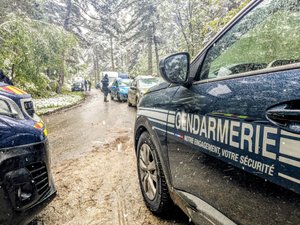 Rave-party en Lozère : la météo glaciale et les forces de l'ordre font fuir les participants en un temps record