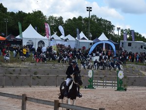 "Transmettre la passion du cheval" : en Aveyron, Combelles devient l'autre piste aux étoiles