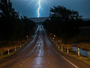 CARTES. Météo : dernière salve d'orages d'ouest en est ce dimanche soir et lundi, avant une semaine beaucoup plus estivale