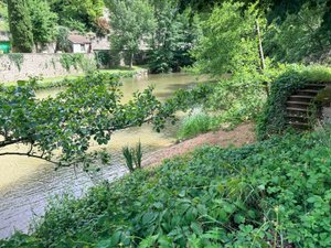 Corps repêché dans la rivière Aveyron : il avait été découvert par un promeneur, la piste criminelle écartée, l'enquête se poursuit
