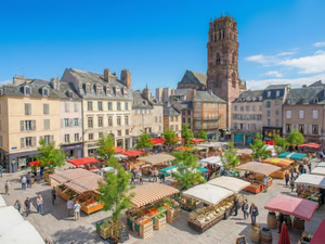 "Tout devrait être réglé pour le 19 septembre" : le marché du samedi matin bientôt de retour sur la place de la Cité à Rodez