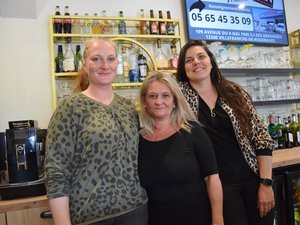 "Ici, on trouve tout" : à Vailhourles, le pari réussi de "Titia" qui a repris l'épicerie, commerce historique de son village