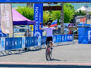 VTT : "Je suis content d'enfin réussir à gagner", le Clermontois Benjamin Olivier au bout du suspense sur l'épreuve de gravel du Roc laissagais
