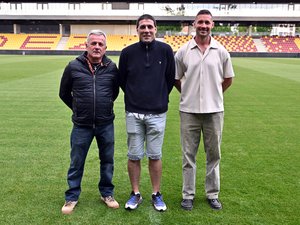 Football - Finales de coupe de l'Aveyron : Nicolas Vayssière, l'expérience au sifflet d'Espalion-Comtal II