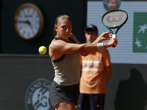 Roland-Garros 2026 : suite des huitièmes de finale ce lundi avec le match de Diane Parry, voici le programme