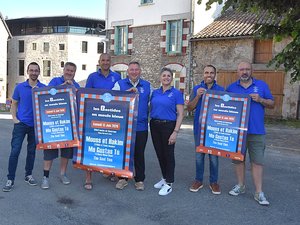 "Un vrai moment de team building" : top départ pour les Bastides en meule bleue à Villefranche-de-Rouergue