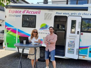 "Un véhicule aménagé sillonne les communes proposant un point d'accueil mobile" : quel est cet espace itinérant en Aveyron ?
