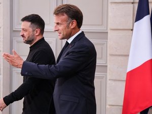 Guerre en Ukraine : pourquoi Emmanuel Macron va-t-il rencontrer Volodymyr Zelensky et plusieurs autres dirigeants européens à Londres, ce dimanche ?