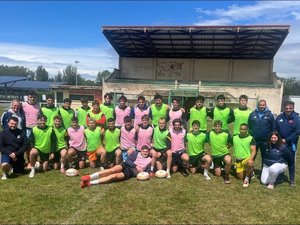 "Un jeu complètement différent, qui permet de fréquenter de nouvelles têtes" : l'Espalionnais Andrea Prouzet déploie ses ailes dans une nouvelle sélection Occitanie de rugby à 7