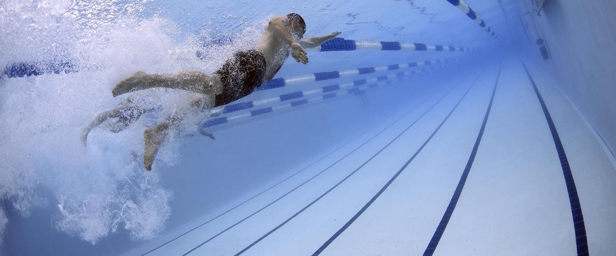 Chlore dans les Piscines : Risques pour la Santé, Analyse UFC