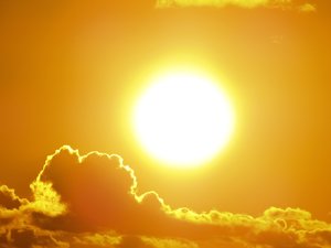 Épisode de forte chaleur : "des pointes entre 35 et 37 °C possibles" dès ce samedi, les températures remontent en flèche brutalement