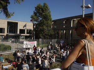 "Nous ne disons pas au revoir à un symbole mais à une enfant" : les adieux du Gers à la petite Lyhanna lors des obsèques